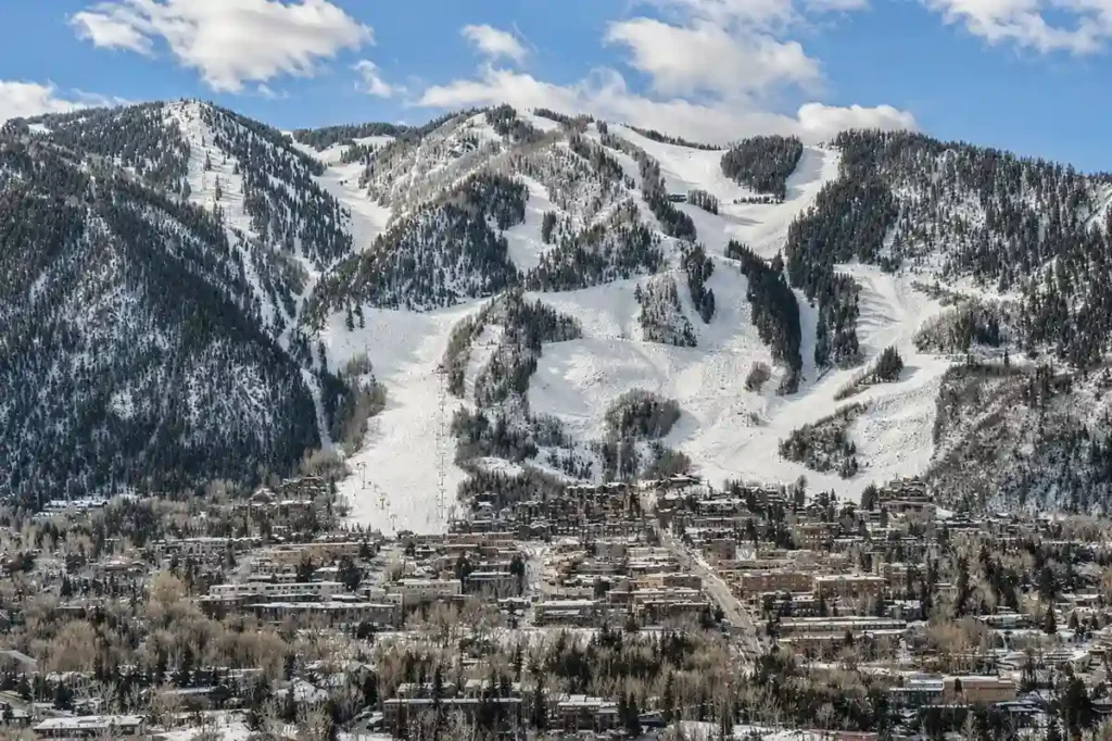Best Ski Resorts in Colorado: The Ultimate Guide (2026)